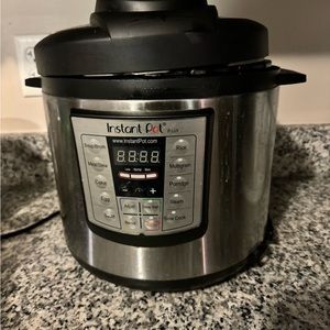 Instant Pot Lux Mini 6-in-1 Electric Pressure Cooker